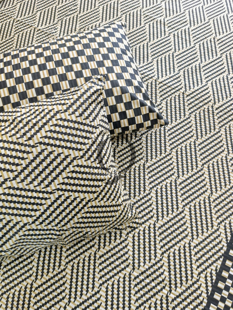 PC-1172: 4 Pillows Cotton Bed Sheet