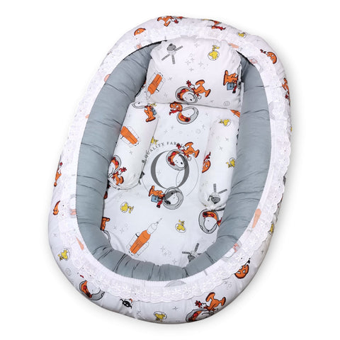 Snoopy Theme - Snuggle Bed