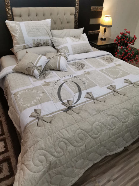 CS-755: 8 Piece Comforter Set