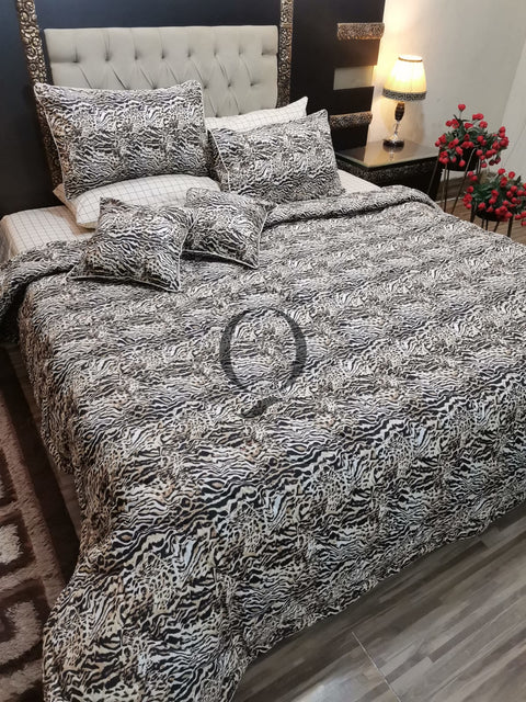 CS-760: 8 Piece Comforter Set