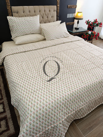 CS-784: Piece Comforter Set
